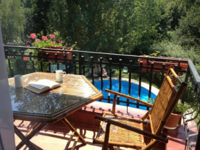 Club Topaz Apartments
